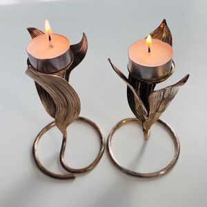 AVON Vintage 1973 Tulip Candle Holder Pair